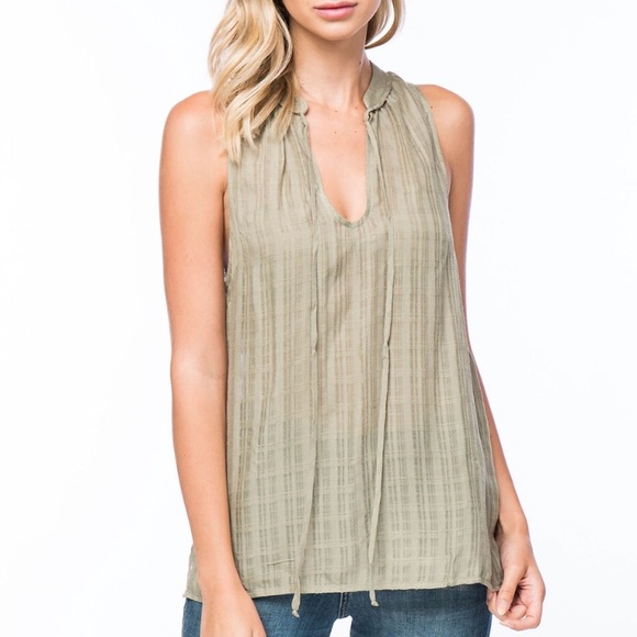 SLEEVELESS SAGE V-NECK TOP - Picture 3 of 6
